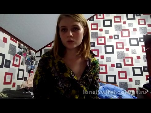 ❤️ Nwa akwụkwọ na-acha odo odo si Rọshịa na-enwe mmasị na nnukwu dicks. Mmekọahụ mara mma na%ig.pornodil.ru ﹏